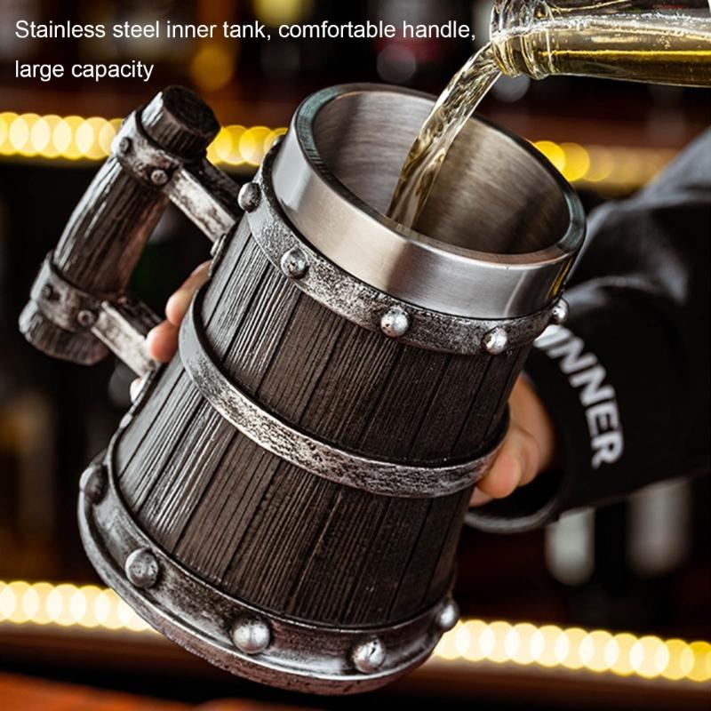 Large Capacity Beer Mugs For Outdoors Use With Retro Woodgrain Finish Nonrust Steel Insulated Cup Thermal Resin Construction