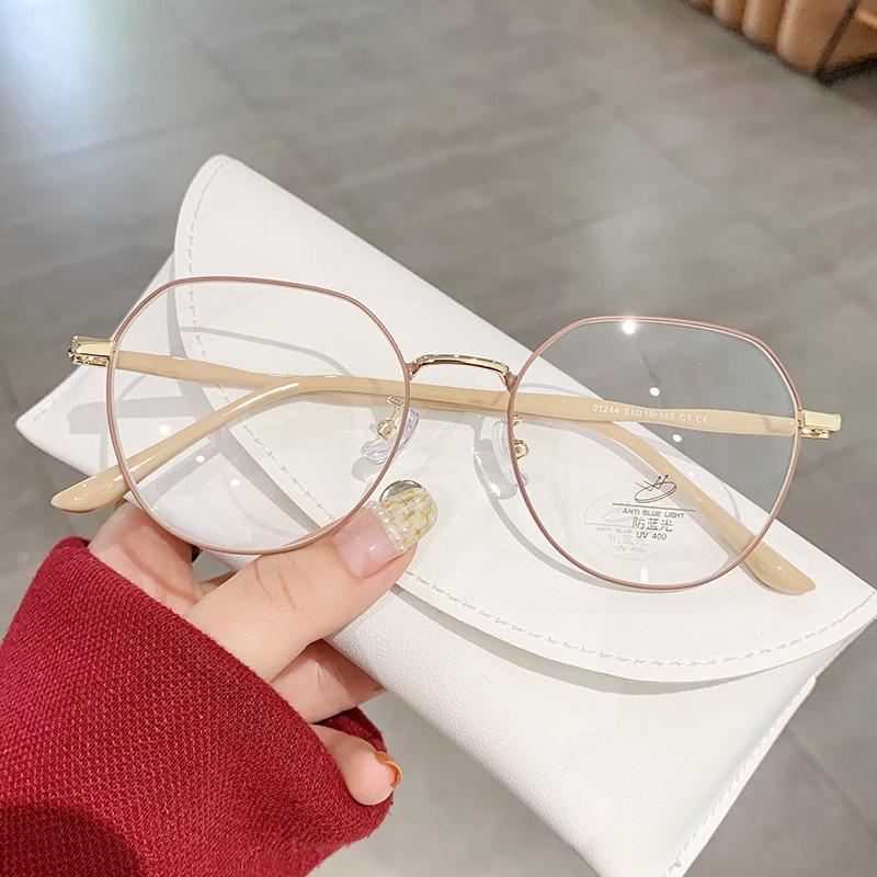 Luxury Vintage Myopia Glasses for Women Unisex Blue Light Blocking Round Eyewear Fashion Nearsight Eyeglasses