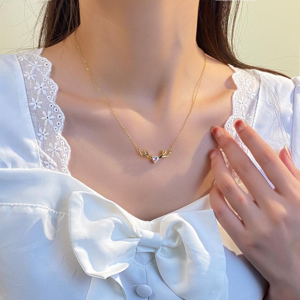 Simple Antler Pendant Titanium Steel Necklace Fashion Versatile Collarbone Chain Unique Accessories