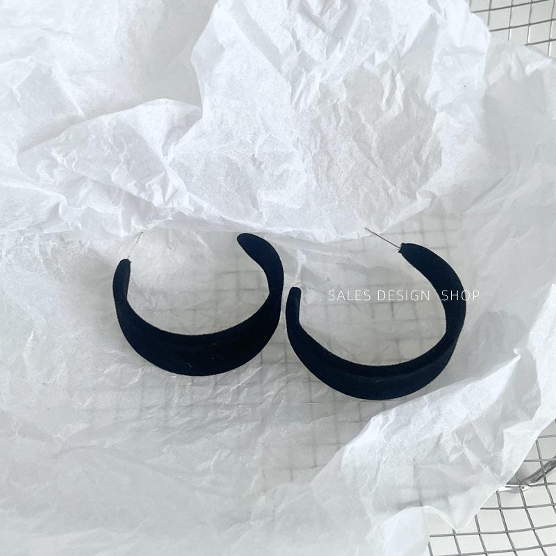 Retro Leopard Print Sterling Silver Stud Earrings - High-End, Versatile & Stylish Winter Fashion for Women