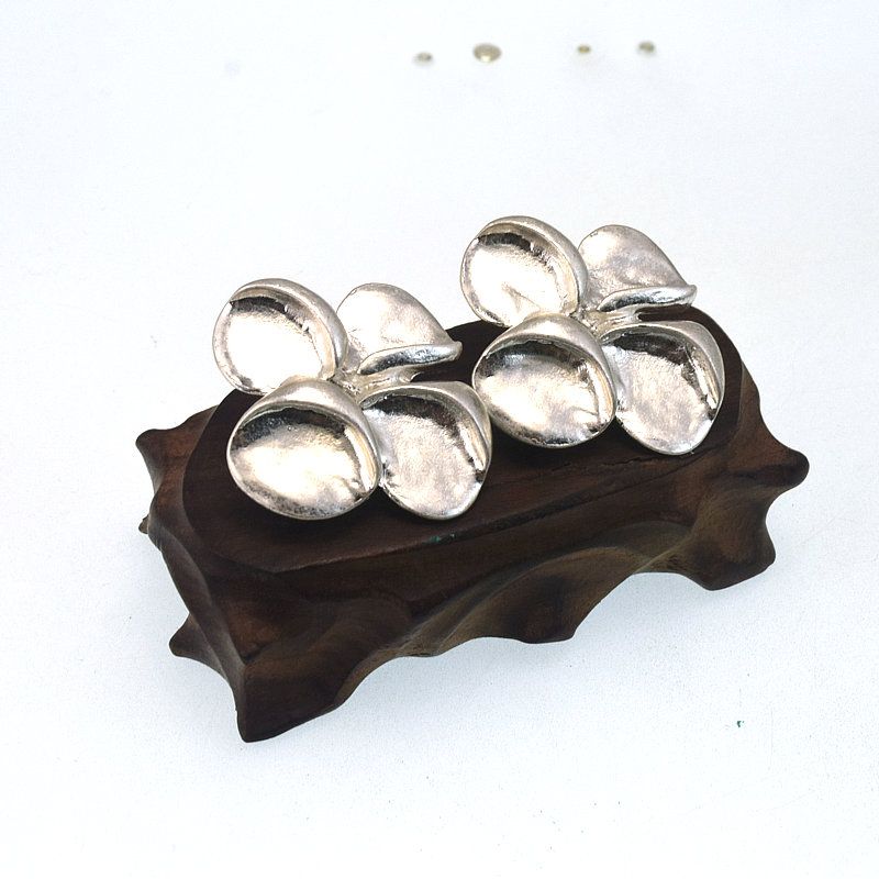 

Модный экспорт Мода Популярный орнамент Текстура Высокий профиль Ретро Окисление Состаренная маркировка Клипсы для ушей без прокола для женщин Retro silver 02 B color