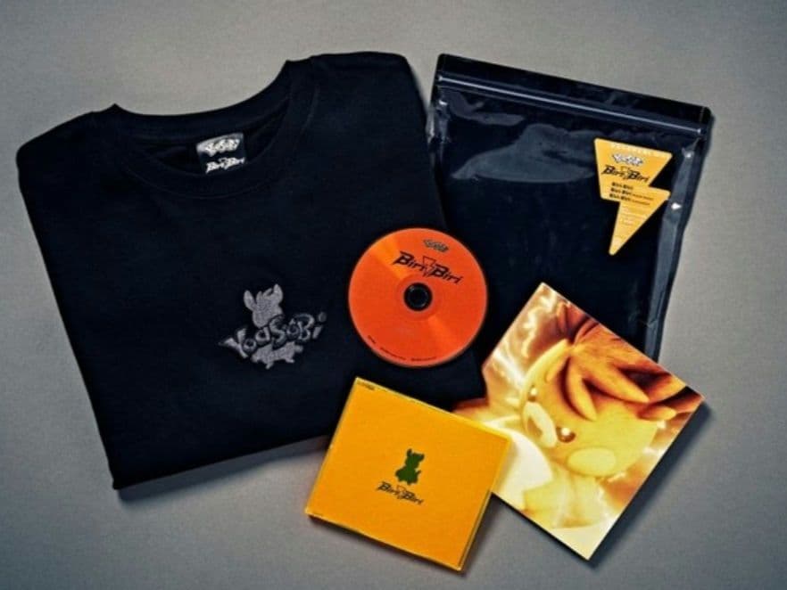 

[USED] YOASOBI Biri-Biri Limited Edition (with black T-shirt)