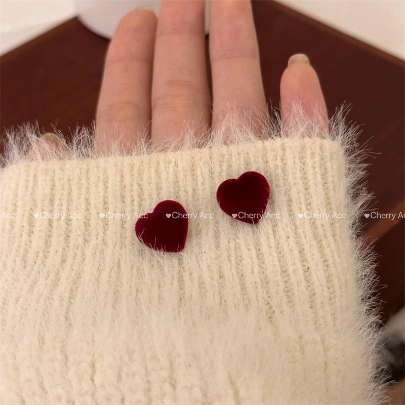 Cute Wine Red Velvet Heart Shaped Stud Earrings For Women Exquisite Accessorize With Zircon