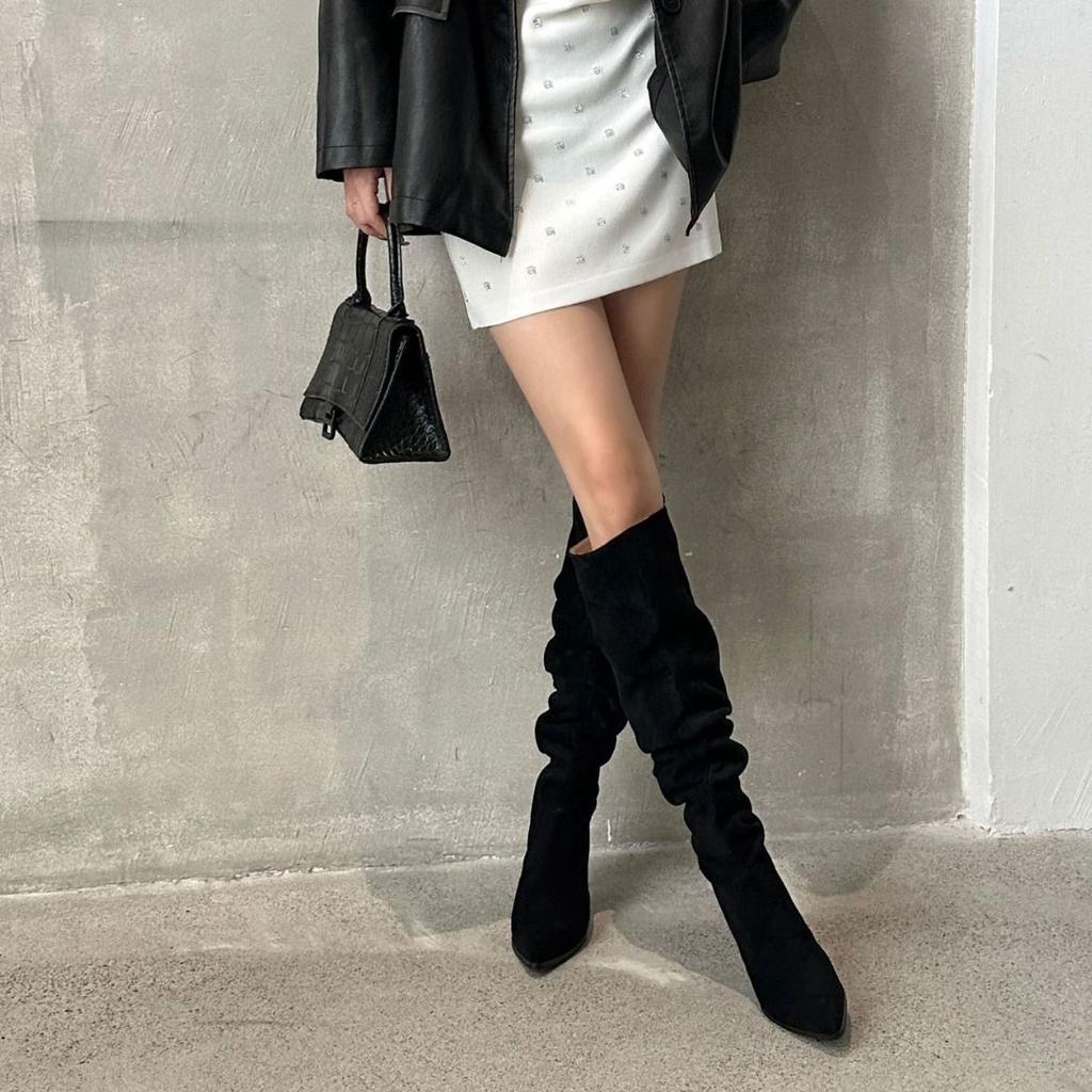 Big Tube Women's Boots Skinny Pointed Pile Boots Apricot Large Size Boots Thin Heel High Boots High Heel Knee Boots