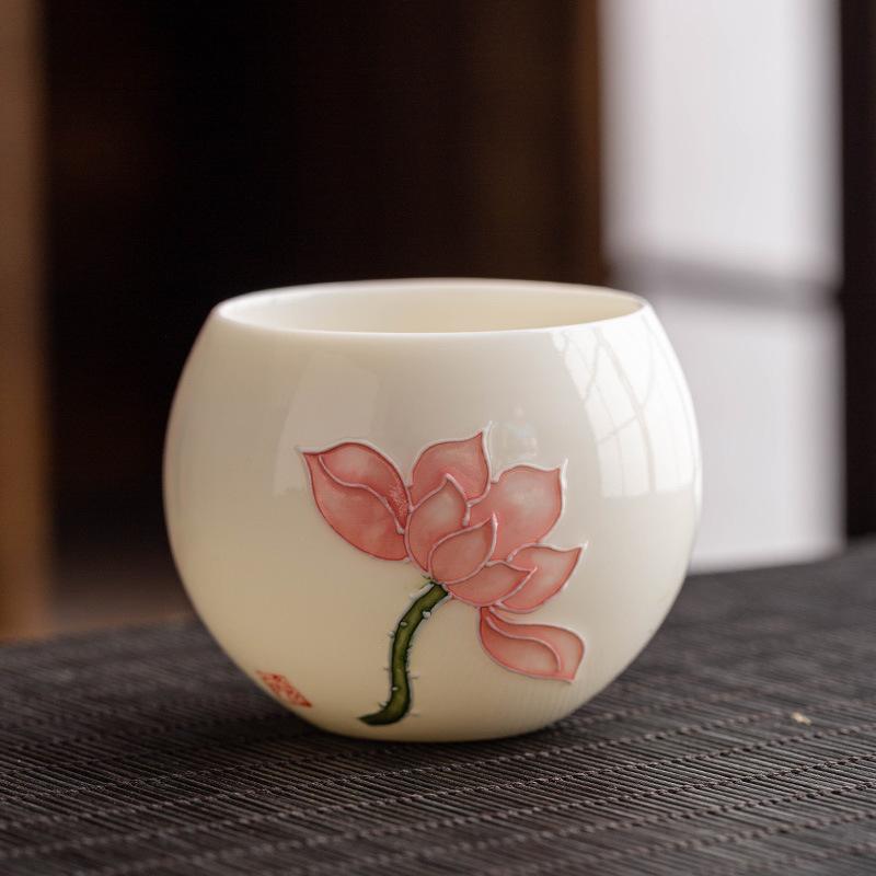 

Hand Drawn Relief Sheep Fat Jade High End Ceramic Tea Cup Single Cup teacup