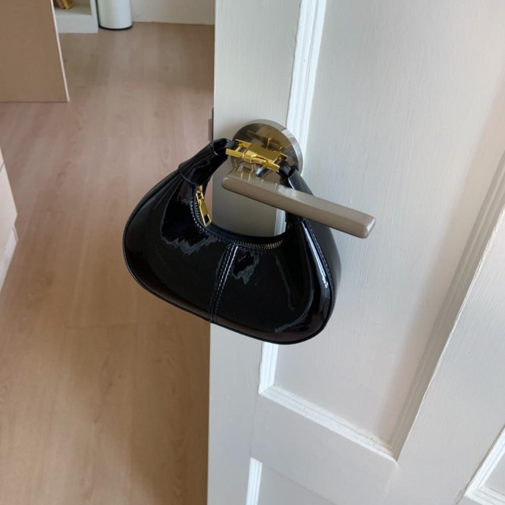 

Solid Color Pu Leather Handbag Simple Women s Coin Purses Fashion Half-moon Crescent Bag Girls чорний