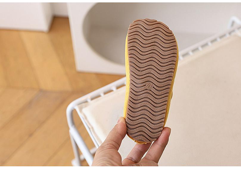 French-Style Girls' Leather Matte Princess Shoes - Spring/Autumn 2026 Korean Soft Sole Style
