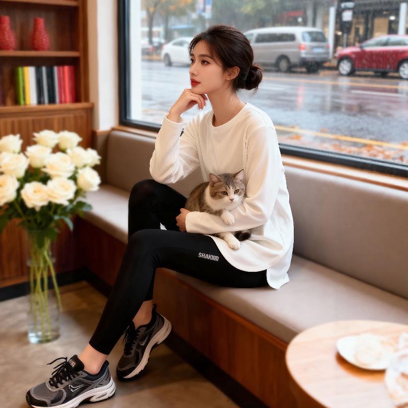 Women's White Velvet Layering Long T-Shirt: Loose, Brushed, Thickened, With Slits. Ideal as Winter Base Layer, Covers Buttocks.