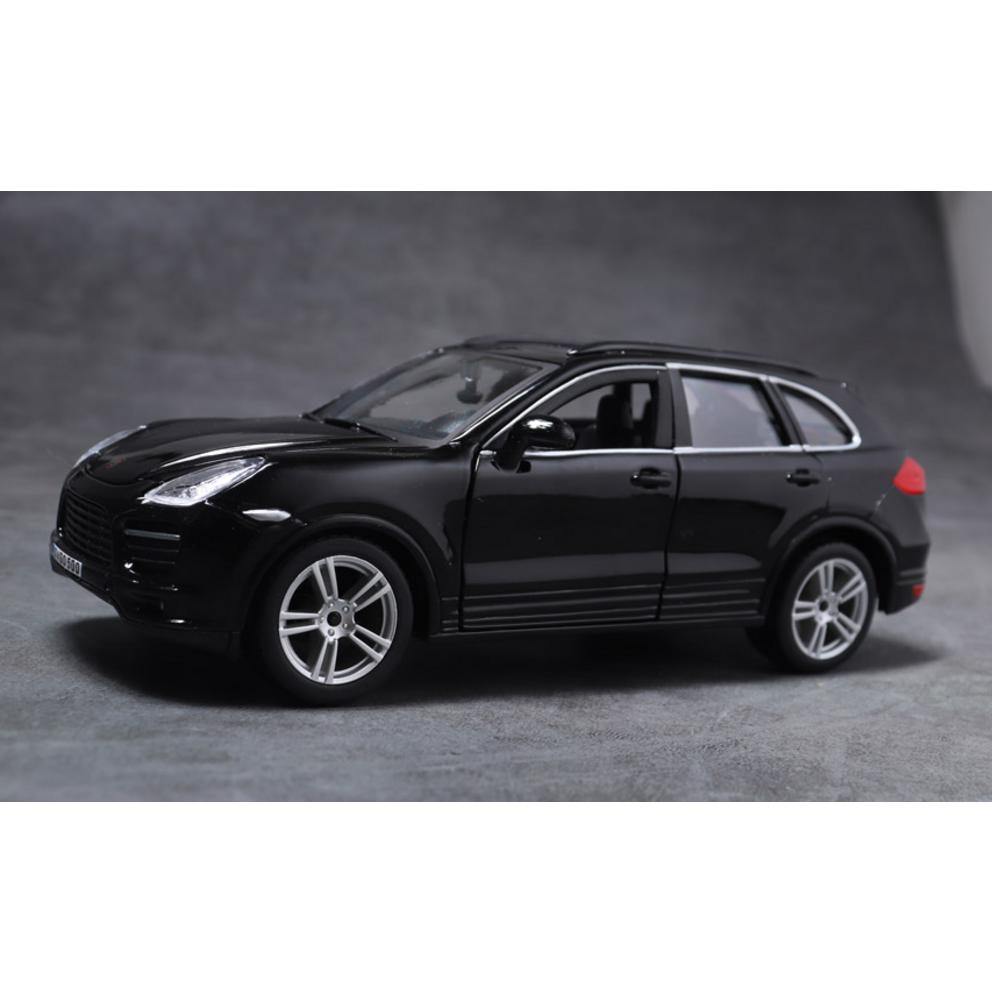 Bburago 1:24 Black Porsche Cayenne Turbo Diecast Model Car