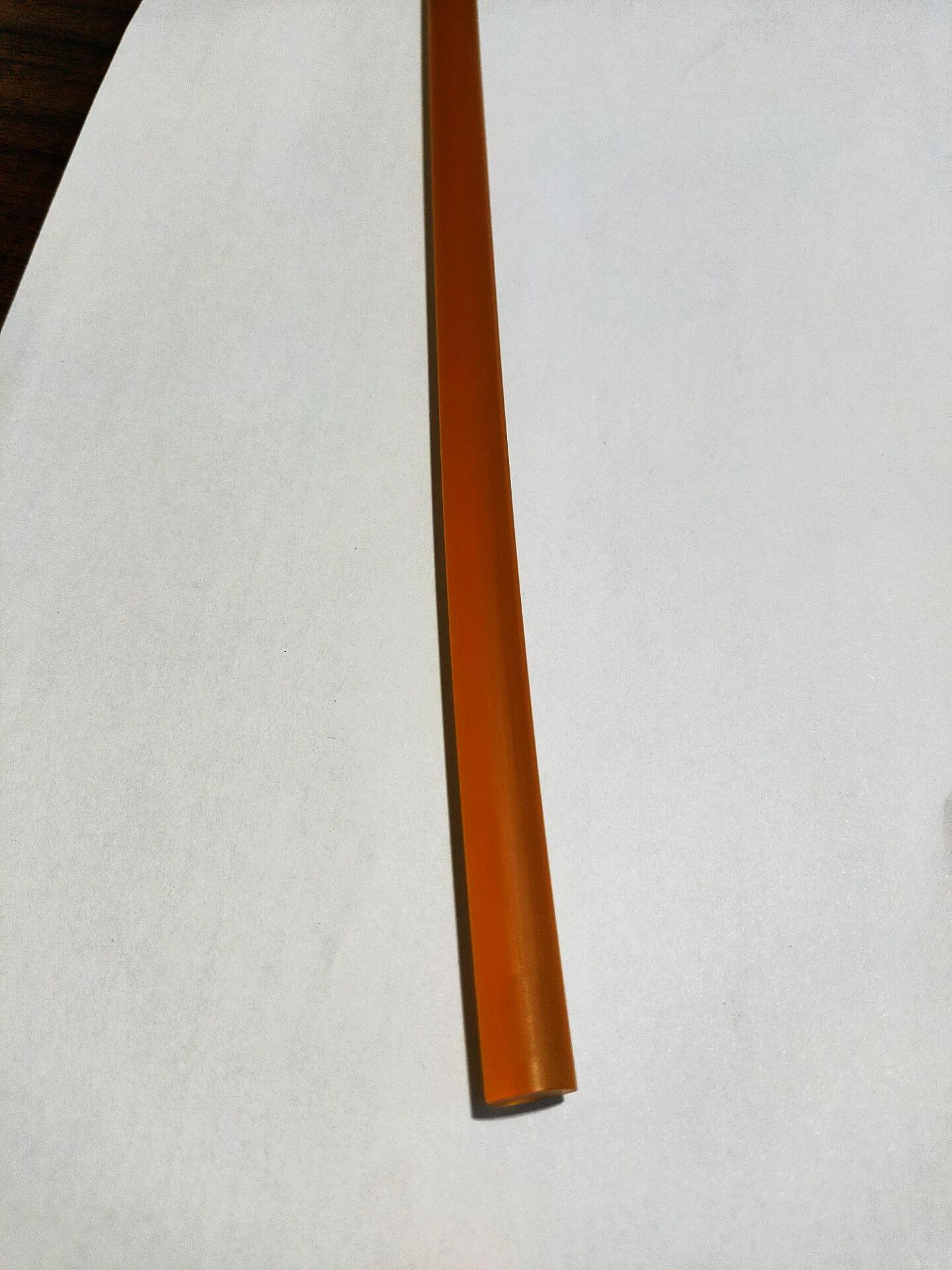 

Flame Retardant Amber Hot Melt Adhesive Stick: High Temp 160°C, Low Temp Oil Resistant, UL Certified Insulation