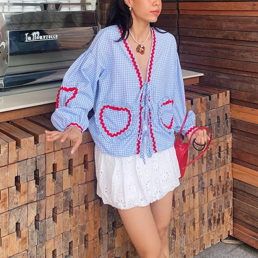 Camicia a Quadri Cuore con Maniche a Lanterna Europee e Patchwork di Pizzo Primavera/Estate 2026