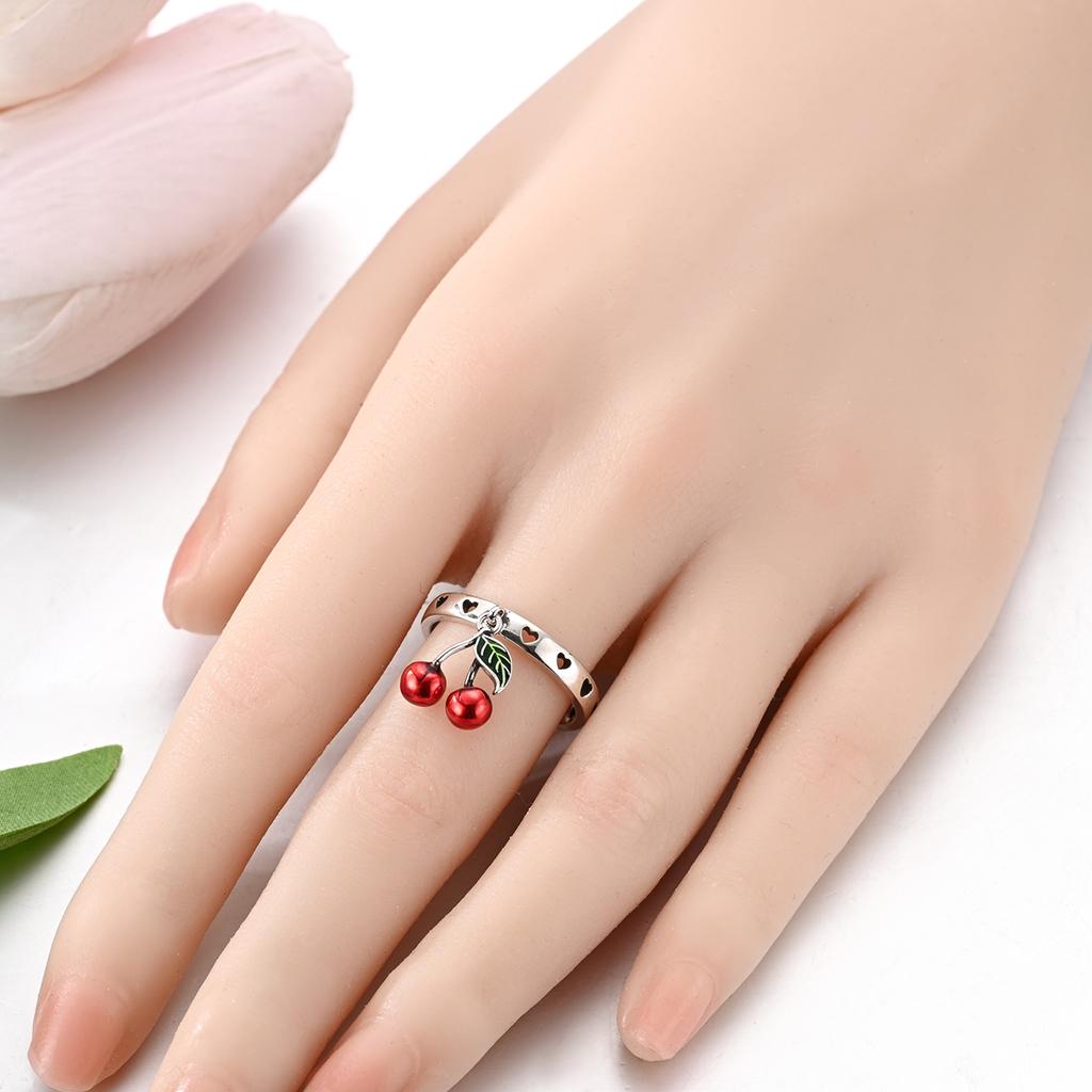 Authentic copper Red Cherry Pendant Ring Hollowed Out Heart Design Womans Heart Opens Ring Valentines Day Gift Jewellery