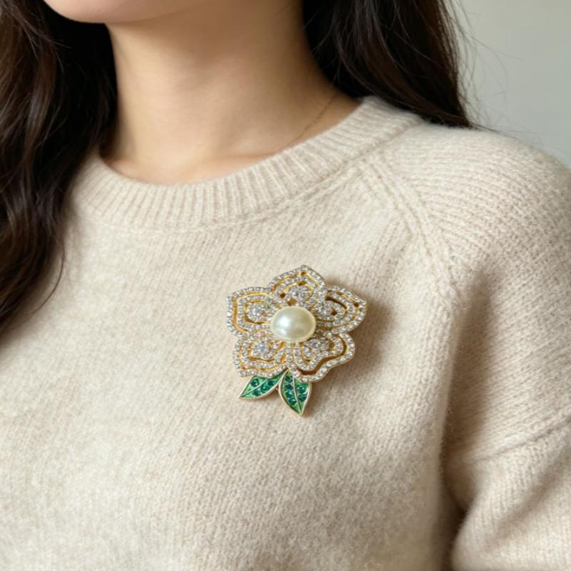 Trendy New Flowers Women Brooch Luxurious High-End Floral Pearl Pins Fashion Female Party Coat Dress Scarf Accessories Jewelry