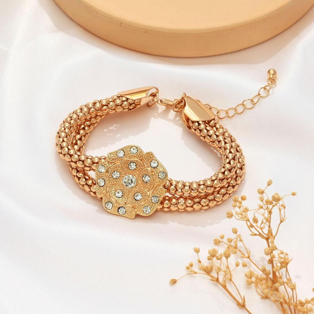 Elegant Floral Rhinestone Jewelry Set: Necklace, Bracelet, Earrings, Ring