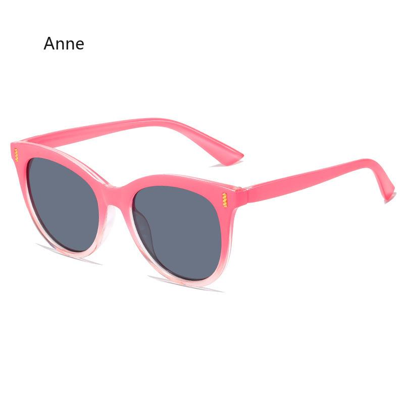 New Classic Small Oval Sunglasses for Men and Women Minimalist Retro Shades for Street Style Sun Glasses Gafas De Sol