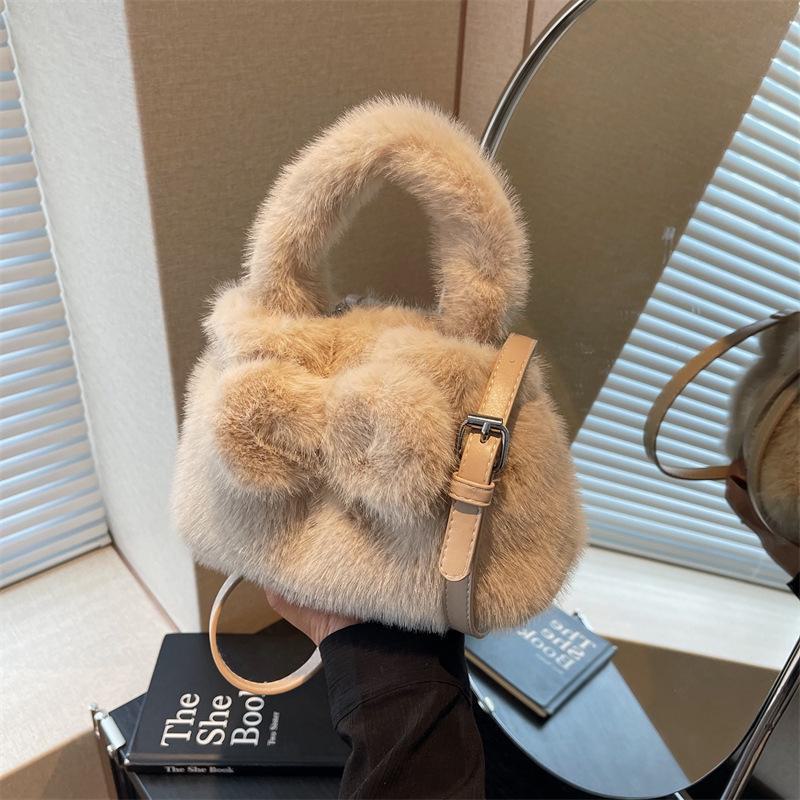 Women's High-End 2025 Plush Shoulder and Messenger Bag - Versatile Autumn/Winter Bucket Bag