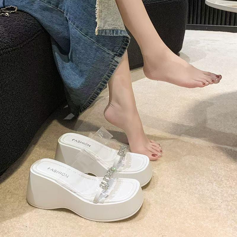 White rhinestone muffin heightened platform slippers for women to wear 2025 summer high-end one-word French cool slippers