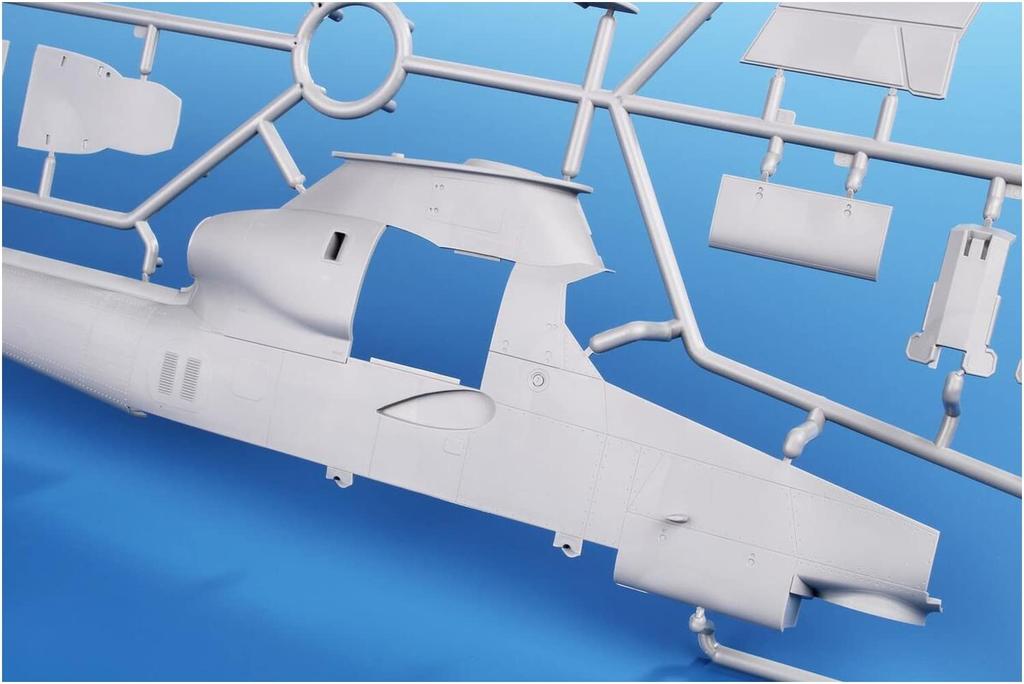 Special Hobby scale US Marine Corps Bell Cobra Combat Helicopter Plastic Model Molded in Color 1/32 AH-1G Hi-Tech SH32086,