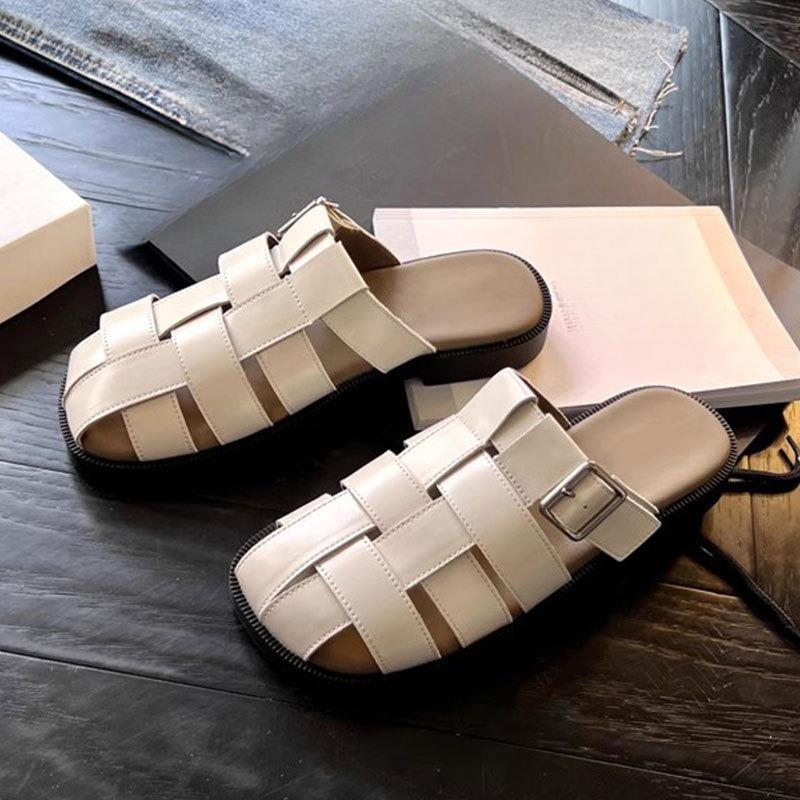 New Style Woven and Hollowed-out Pig Cage Shoes and Sandals