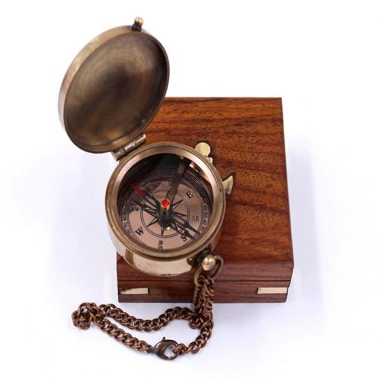 Second Star J. M. Barrie, Peter Pan Engraved Brass Replica of Compass Wooden  Case  Nautical Décor Gift Maritime Instrument