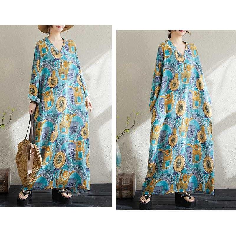New V-neck Loose Plus Size Simple Vacation Style Long-sleeved Women's Long Dresses