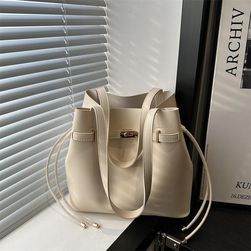 Pu Street Style Water Bucket Bag With Shoulder Strap And Inner Phone Pocket For Work