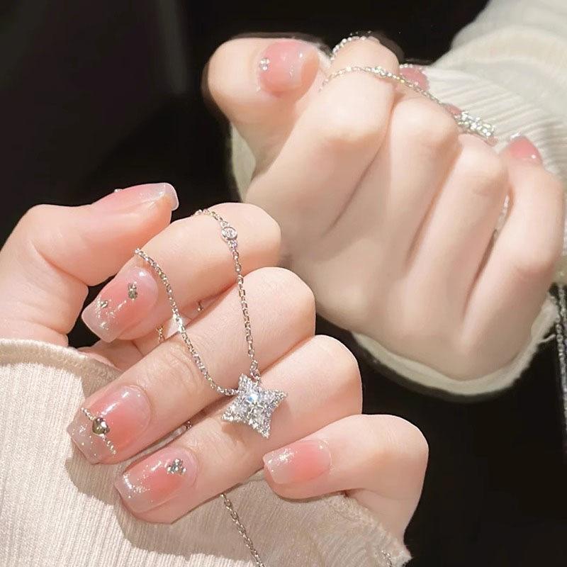 Elegant Diamond Sparkle Necklace: Women's Summer High-End Rhombus Pendant Clavicle Chain - Perfect Gift for Girlfriend on Qixi Festival