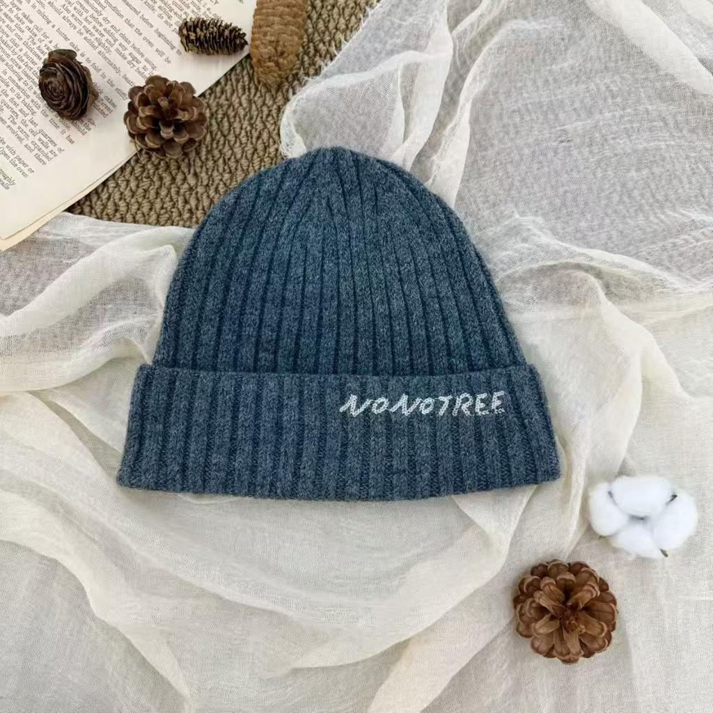 Letter solid color wool hat men's and women's autumn and winter street fashionable cold hat warm knitted hat showing face small headhat