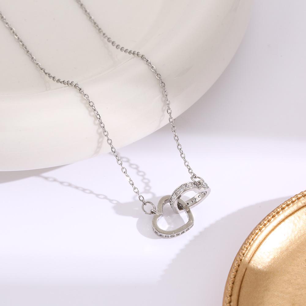 Hochwertige Damen Halskette aus Titanstahl mit vierblättrigem Kleeblatt - Nicht verblassend, vielseitige Schlüsselbeinkette