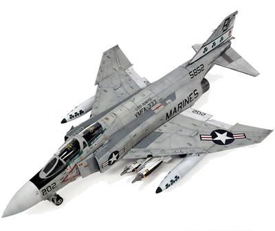 Plastikový model letadla Academy American Phantom II Shamrocks 12356 v měřítku 1/48, F-4J VMFA-333. (Letoun)