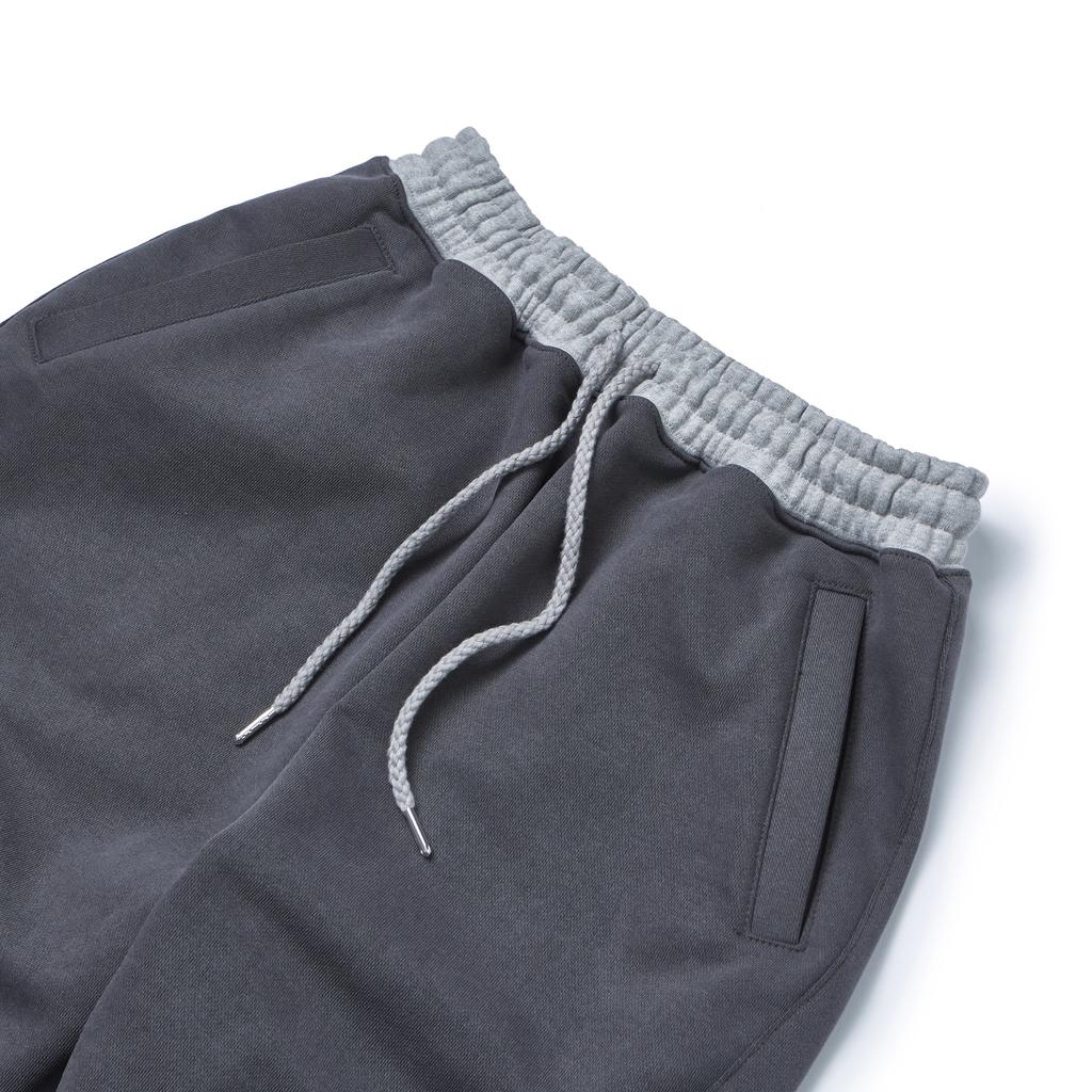 Gameoncheupaeb Star Applique Sweatpants (Black)