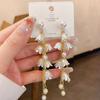 New Flower Hanging Earrings White Enamel Floral Acrylic Petals Crystal Imitation Pearl Dangle Earrings for Women brincos