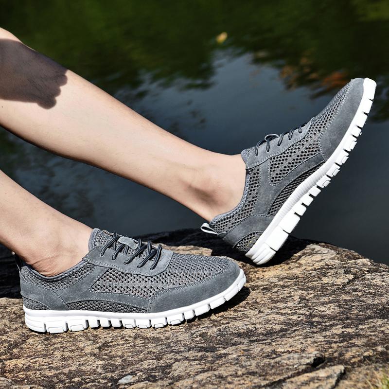 Casual Shoes New Summer Mesh Men Shoes Lightweight Breathable Fashion Loafers Outdoor Sneaker Flat Walking Shoes