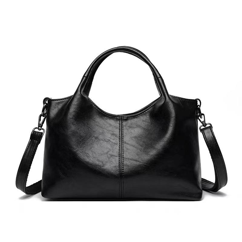 

Women s large-capacity handbag shoulder messenger bag women s bag new mother versatile soft leather bag чёрный