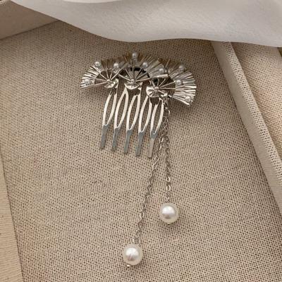 Neo čínsky štýl hrebeň do vlasov Trendový strieborný vejárovitý perlový strapcový štipček do vlasov pre ženy Nádherné Hanfu šperky Doplnky do vlasov