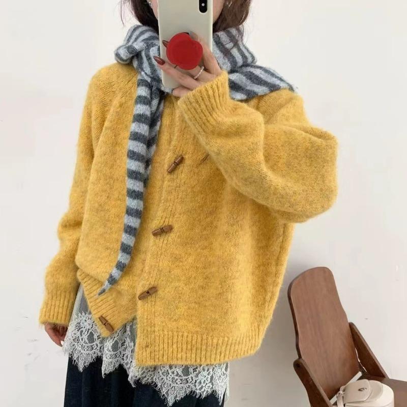 Autumn and winter new gentle wind horn buckle knitted cardigan top women's loose lazy wind sweater jacket