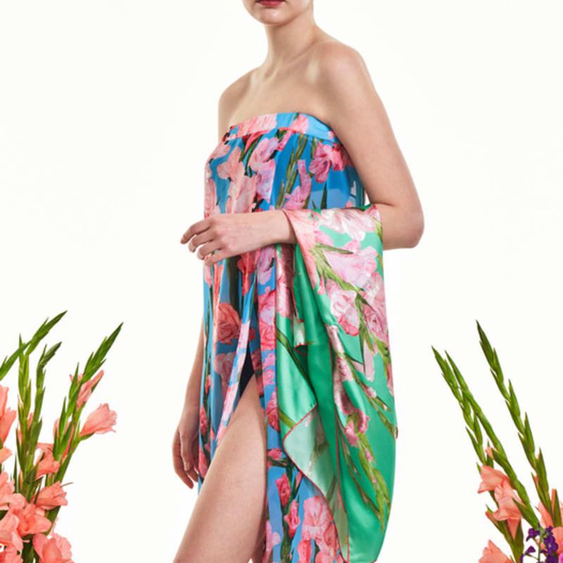 Chae Look HAND-DRAWN WATERCOLOR GLADIOLUS CARRE SCARF