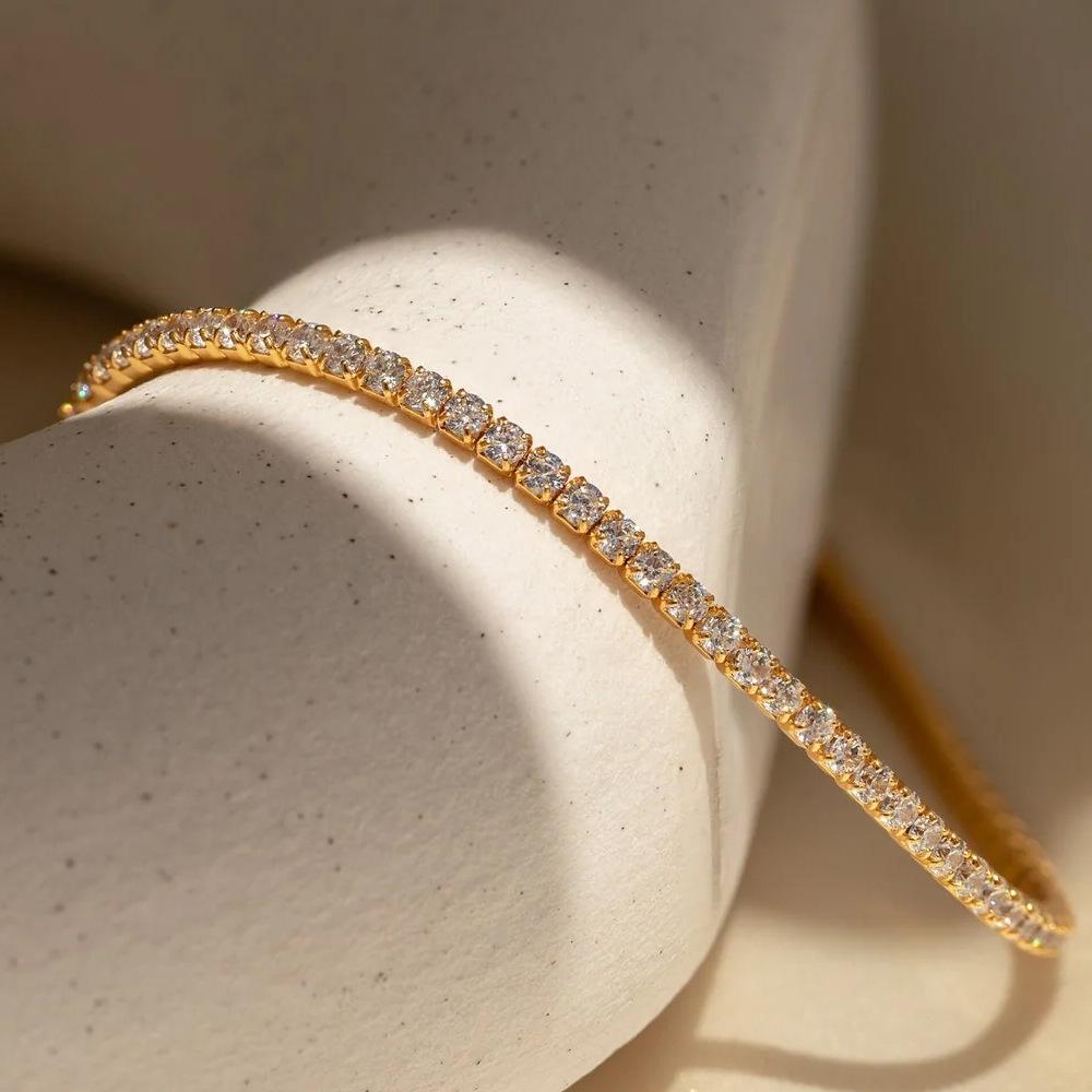 St. Delan European and American Fashion Diamond Tennis Bracelet with Round Zircon