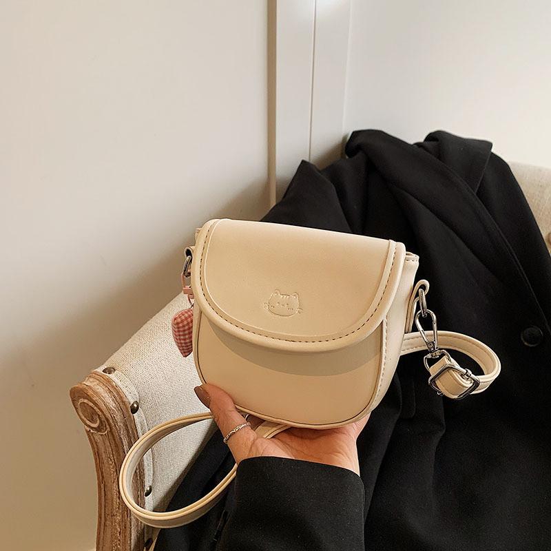 Chic Mini Saddle Bag For All Genders With Lightweight Pu Material In Trendy Colors