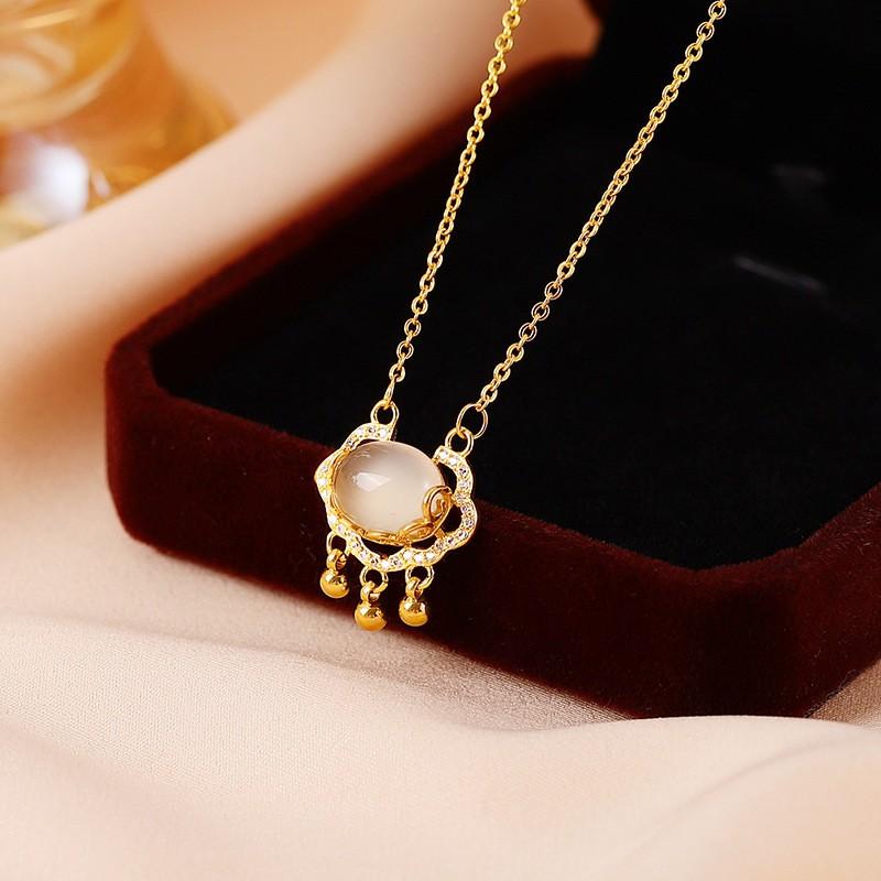 Womens Auspicious Cloud Necklace New Chinese Style Clavicle Chain Hypoallergenic Non-Fading