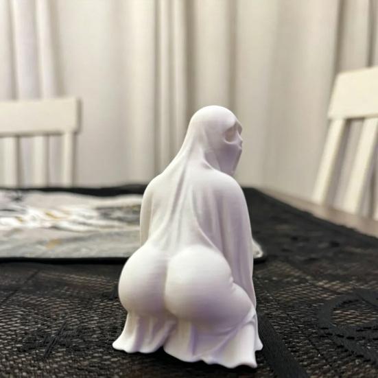 Halloween Ghost Figurine, Funny 3D Printed Scream Ghost Statue for Desk, Tabletop, Mantel, Shelf, Spooky Home Decor