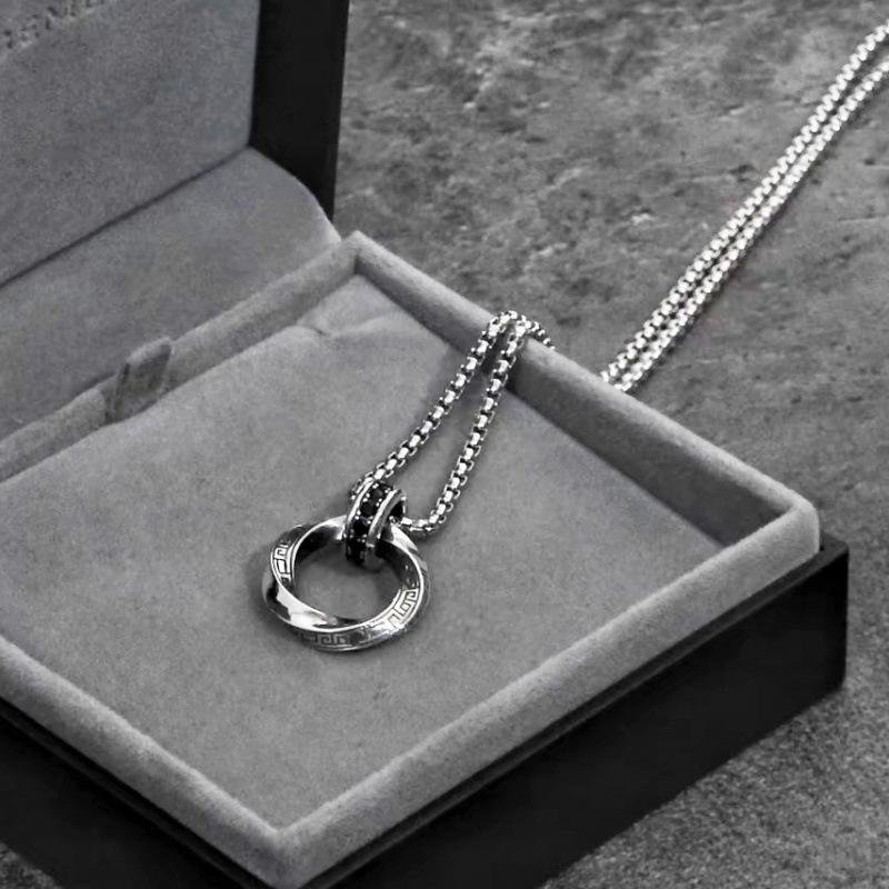 Men's Retro Mobius Strip Necklace – Trendy Hip Hop Unisex Pendant