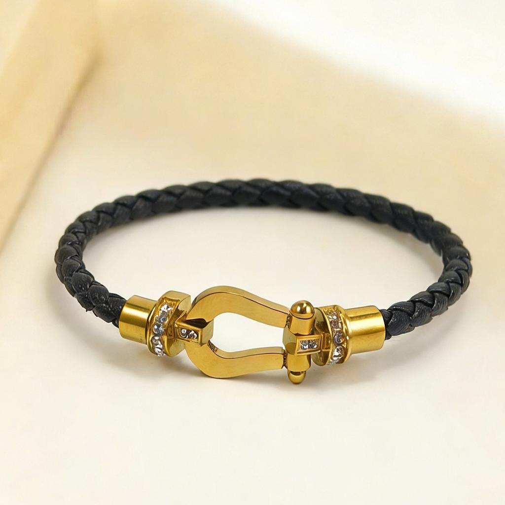 2026 Popular Pulsera en Forma de U de Herradura Tejida Microincrustada Ladrillo Medio Cuerda de Cuero de Doble Capa Hebilla Magnética Pulsera de Herradura