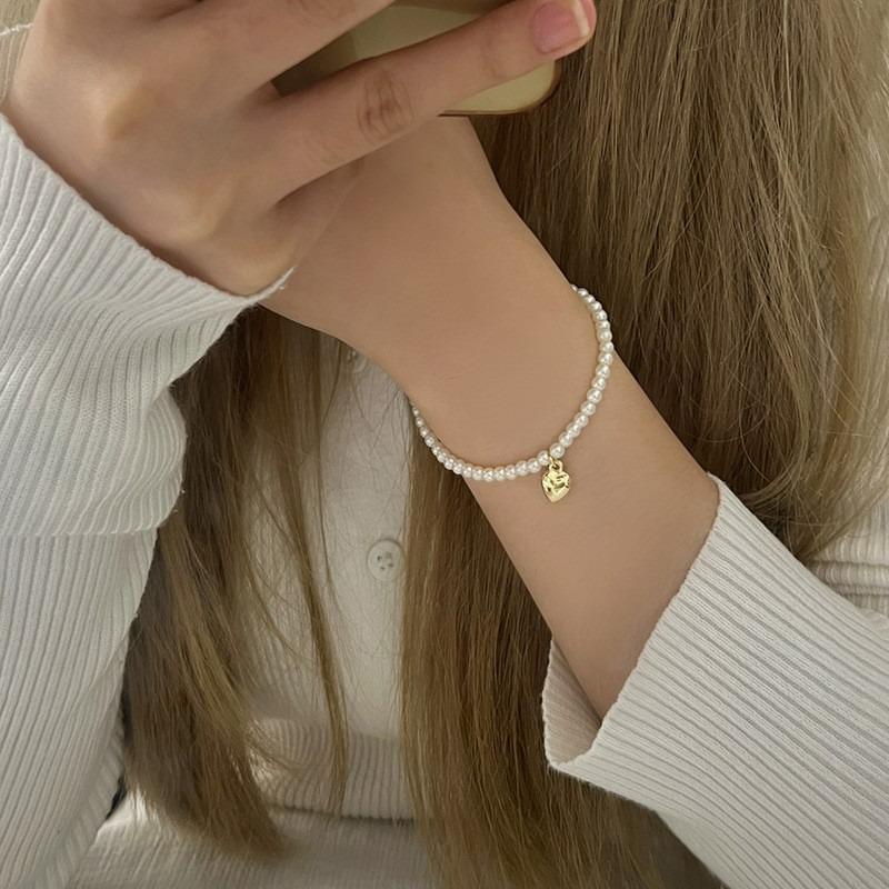Bracelet Perle Irregulière Forme Spéciale Française Bracelet Femmes Niche Luxe Léger Exquis Doré Demi-Bracelet Bracelet Accessoires