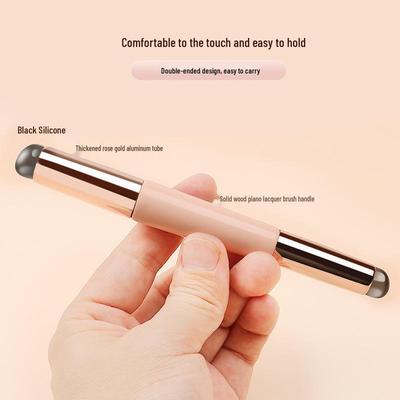 Portable Double-Ended Silicone Lip Brush with Dustproof Lid, Mini Blending & Concealer Brush, Lipstick, and Lip Liner Tool.