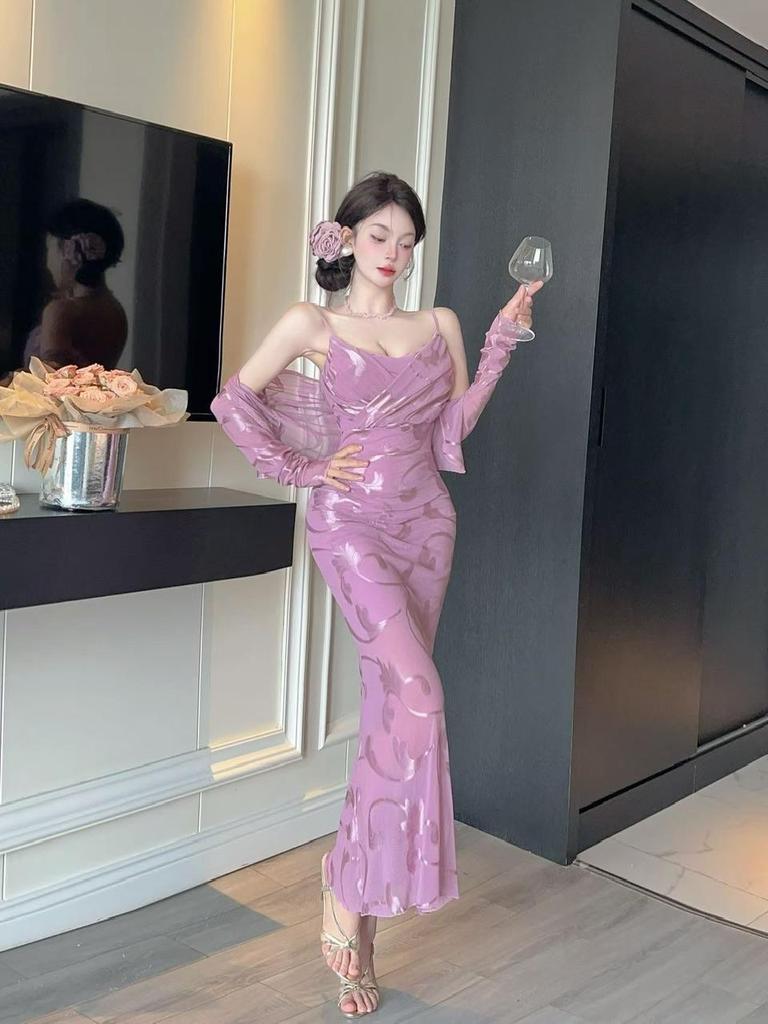 Elegantes Nachtclub-Temperament Cardigan & Sexy Träger-Abendkleid Set