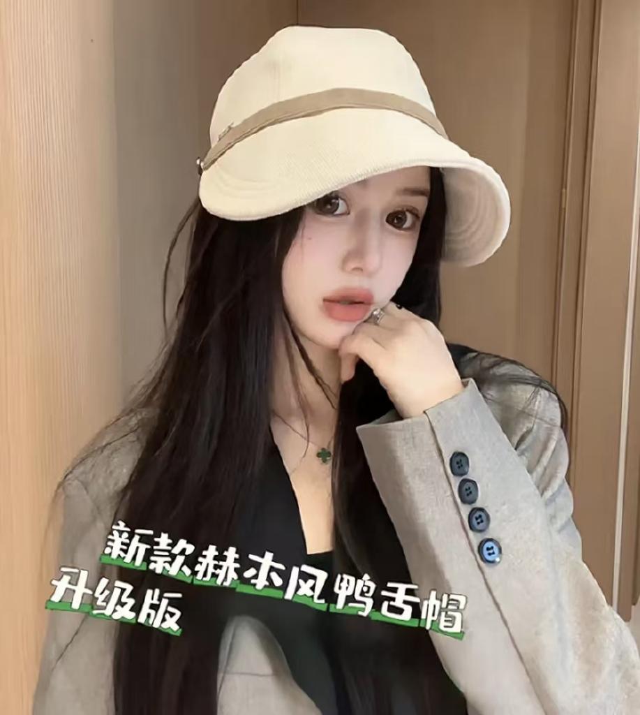 New bucket hat autumn and winter fashion versatile corduroy equestrian hat shopping show face peaked hat tide