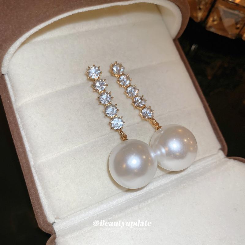 Silver needle with diamonds side by side pearl earrings ins exaggerated personality earrings, high-end light luxury earrings wholesale women