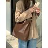 Lazy large-capacity tote bag women's new fashion commuter soft leather bucket bag college student messenger shoulder bag