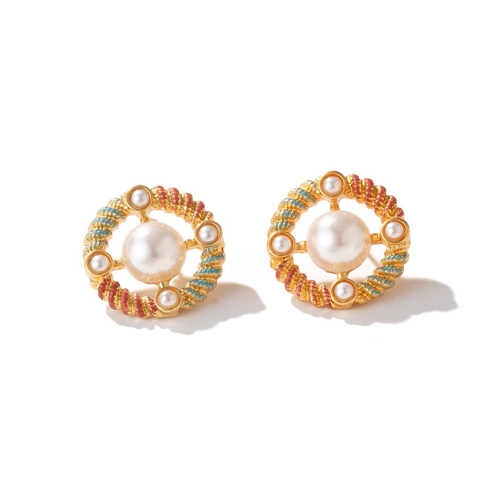 Vintage Flower Pearl Stud Earrings High-end Painted Love Fashion Niche Design Silver Needle Court Earrings